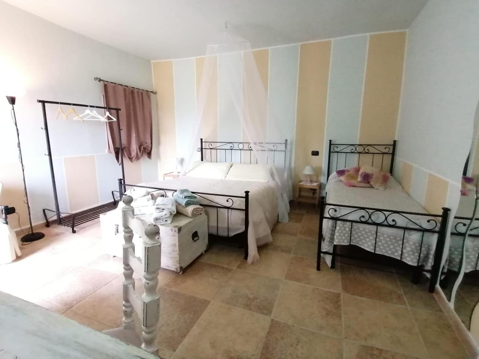 Bed and Breakfast Casale Cavatella à Sermoneta Extérieur photo